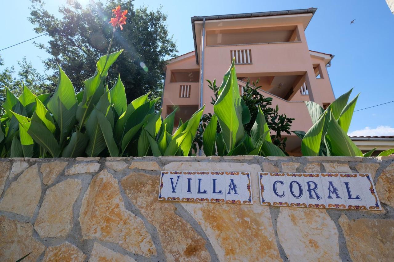 Apartments Coral, Klimno, Island Krk Exteriér fotografie