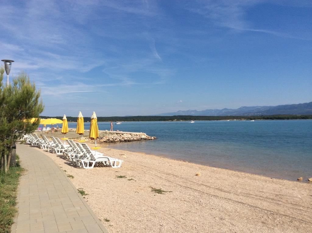 Apartments Coral, Klimno, Island Krk Exteriér fotografie